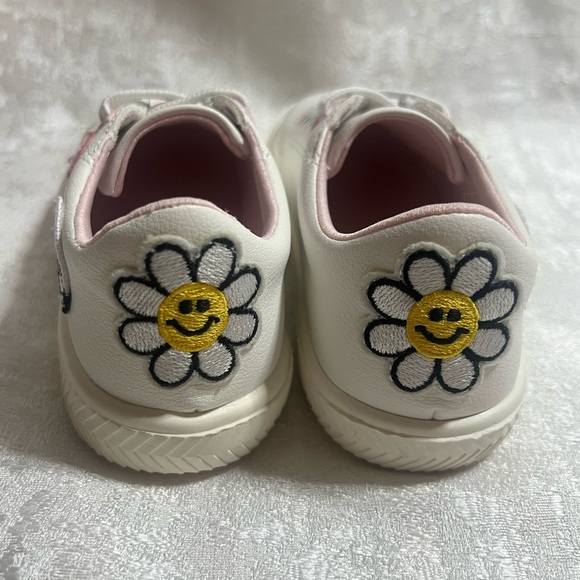 Wonder Nation Sneakers White with Pink Accents Casual Low-Top - Picture 8 of 8